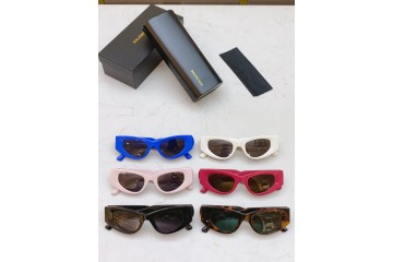 Balenciaga Eyewear cat-eye Logo Sunglasses BB0243S