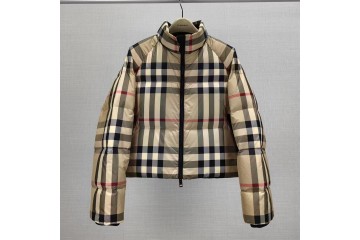 Burberry short down jacket Beige
