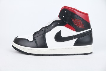 Jordan 1 Mid Gym Red Panda