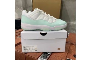Jordan 11 Retro Low Igloo