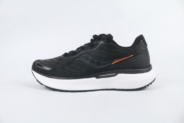 Saucony triumph 19 Black White
