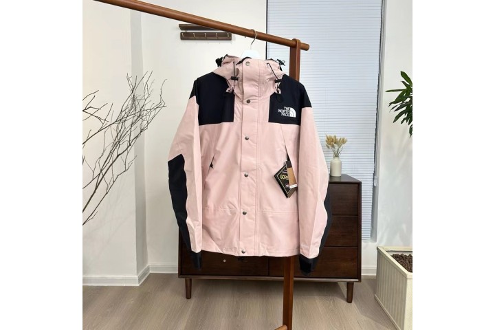 The North Face 1990 Mountain Jacket Gore Tex Pink