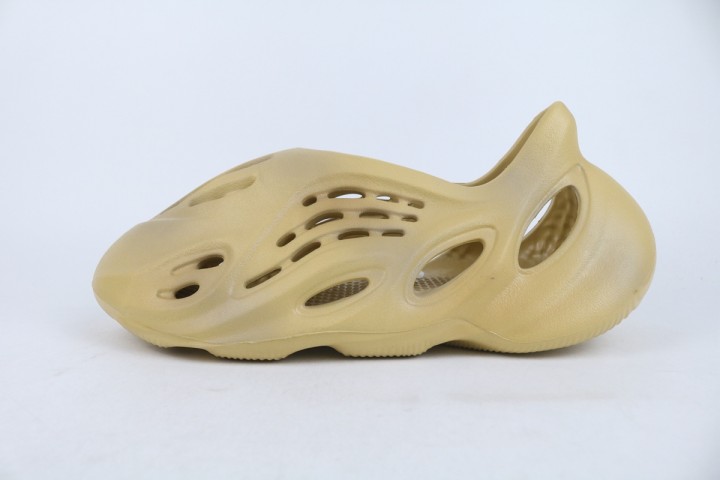 adidas Yeezy Foam RNR Desert Sand 6843